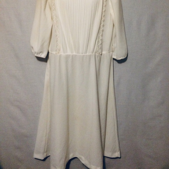 Sandie Dee Cream crepe dress. size 13/14 - Picture 2 of 4